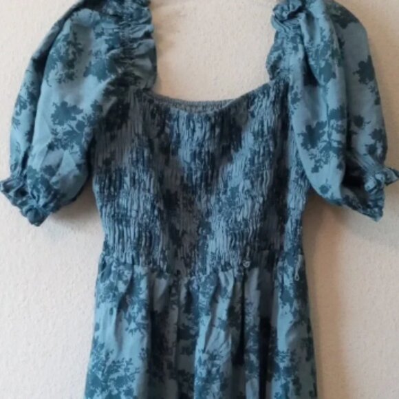 Gal meets glam floral dress/Shiloh - Picture 7 of 9